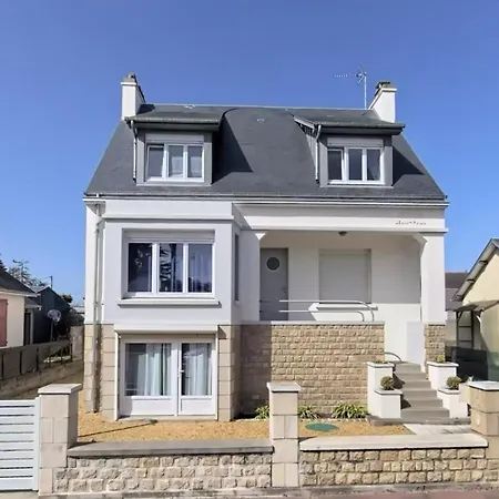 Des Pins Villa *