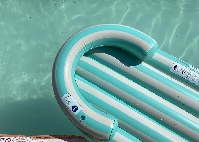 Des Pins * Jullouville-les-Pins